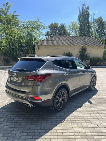 Hyundai Santa Fe-3