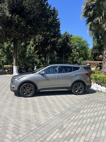 Hyundai Santa Fe-5