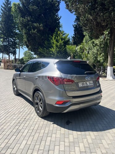 Hyundai Santa Fe-7