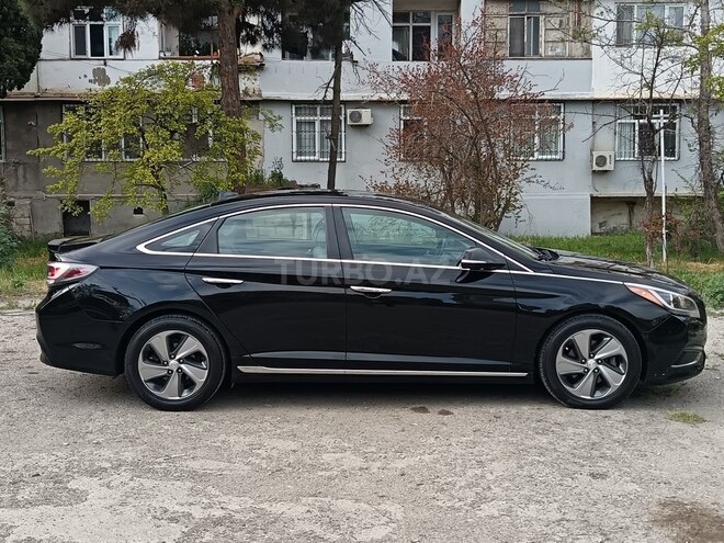Hyundai Sonata-6