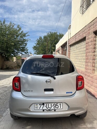 Nissan March-3