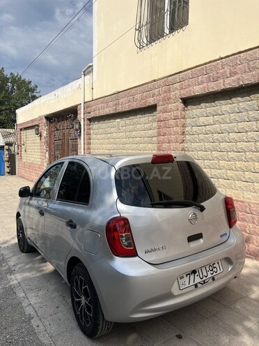 Nissan March-7