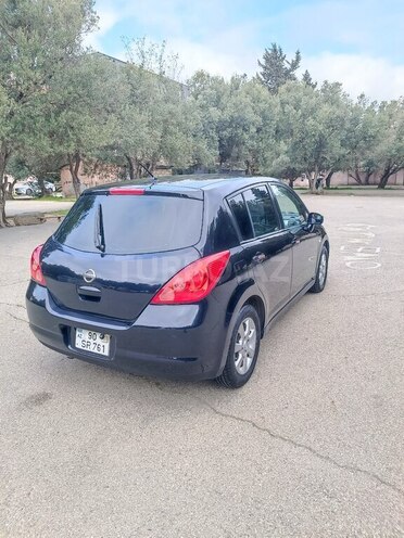 Nissan Tiida-6