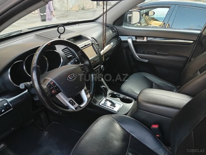 Kia Sorento-4