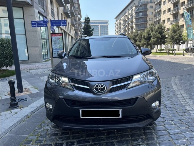 Toyota RAV4-1