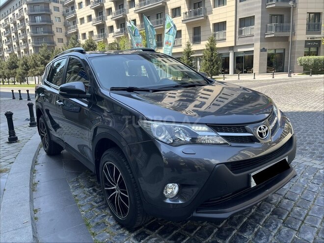 Toyota RAV4-4