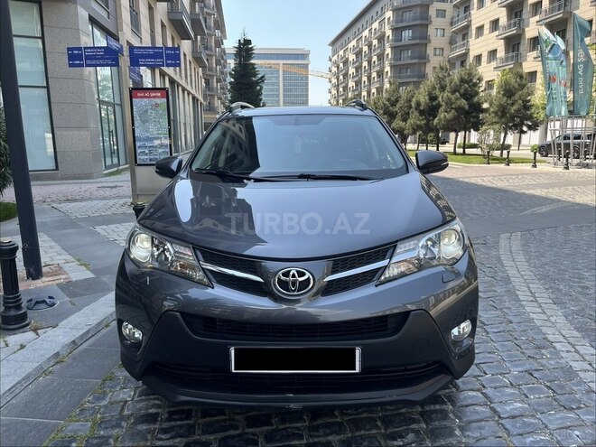 Toyota RAV4-10