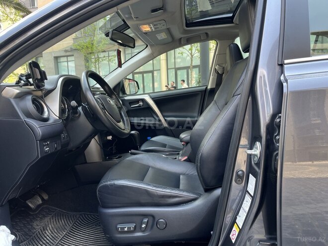 Toyota RAV4-13
