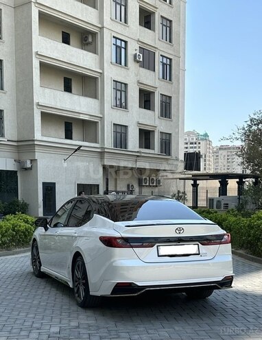 Toyota Camry-4