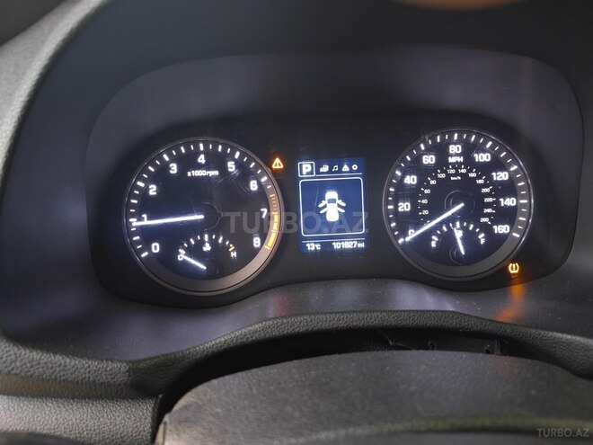 Hyundai Tucson-13