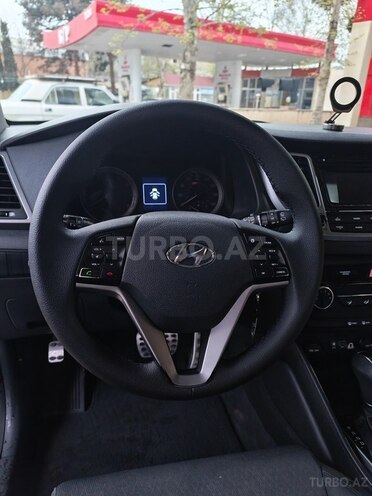 Hyundai Tucson-12