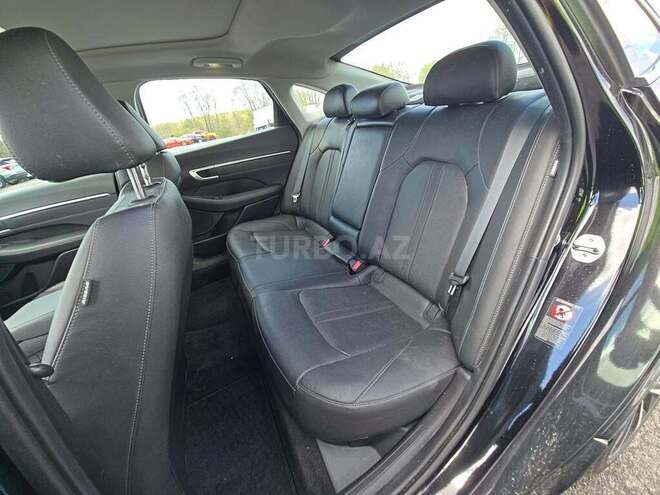 Hyundai Sonata-9