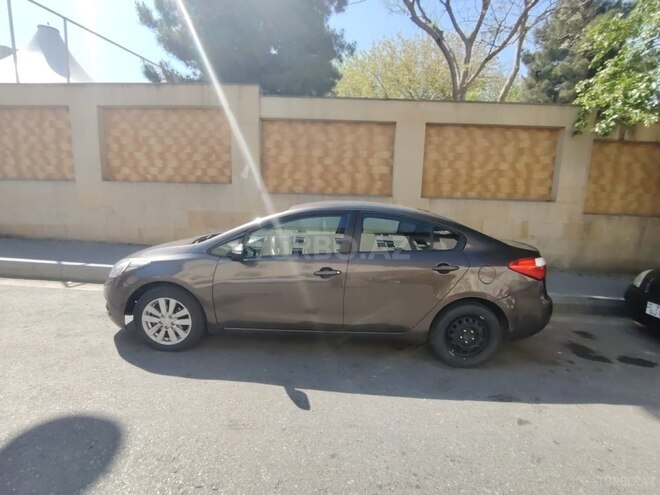 Kia Cerato-4