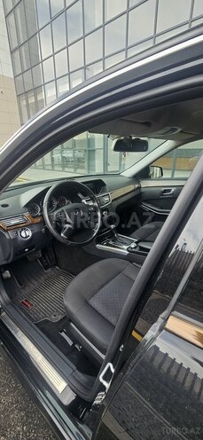 Mercedes E 220-5