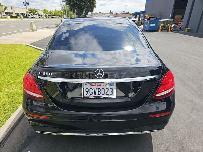 Mercedes E 300-5