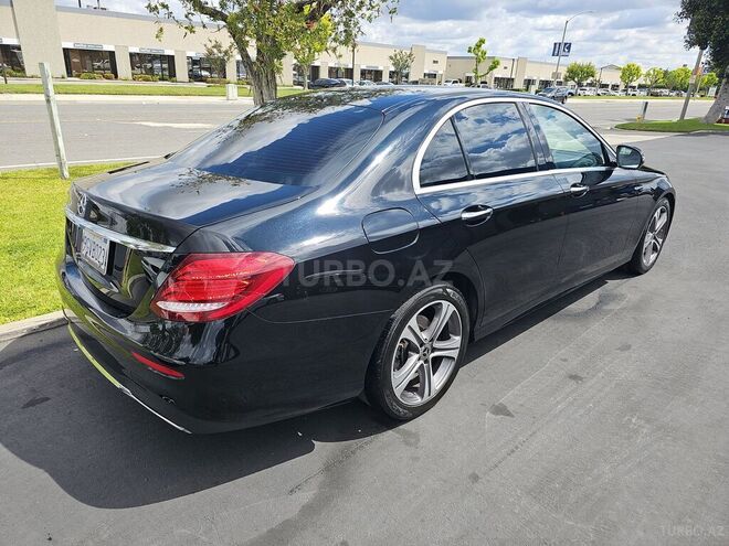 Mercedes E 300-6