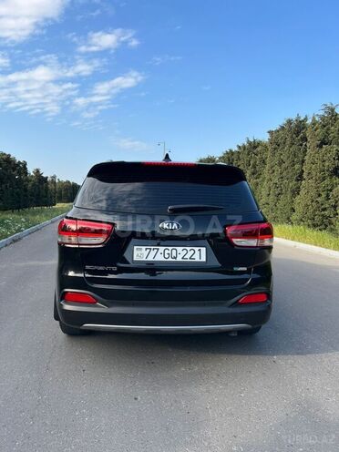 Kia Sorento-2
