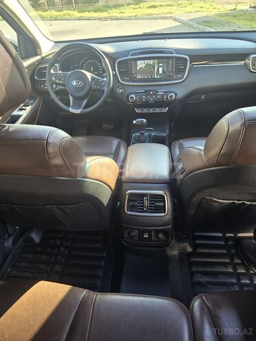 Kia Sorento-5