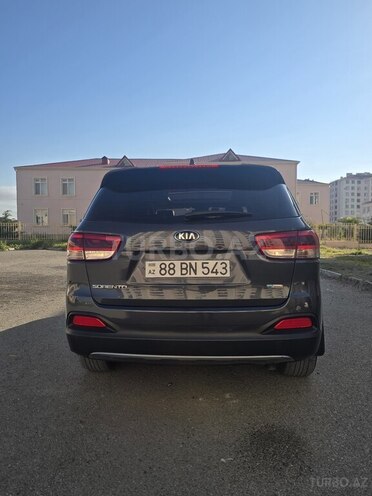 Kia Sorento-19