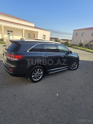 Kia Sorento-18
