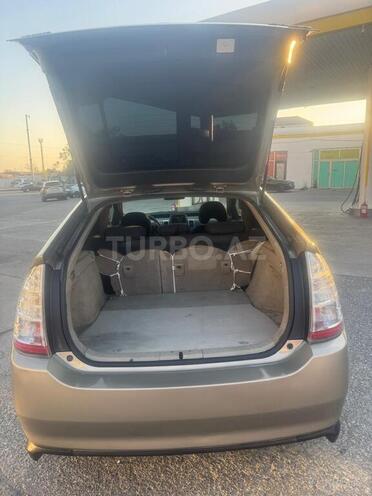 Toyota Prius-6