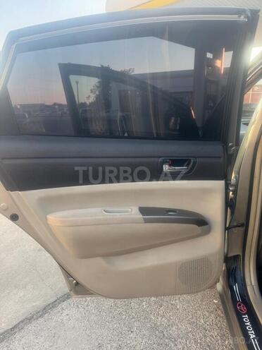 Toyota Prius-10