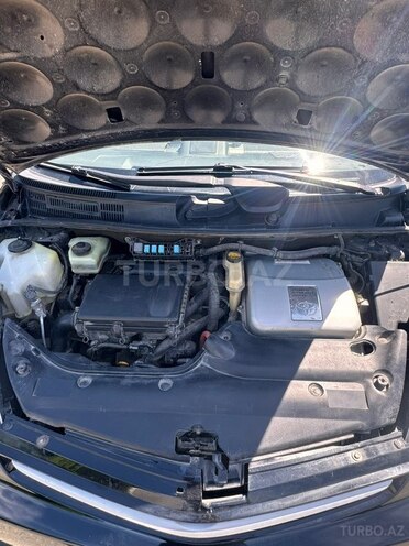 Toyota Prius-9