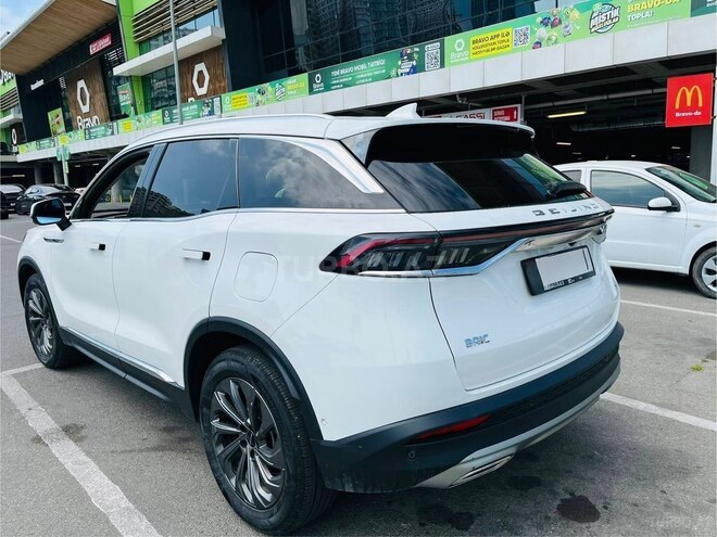 Baic X7-9