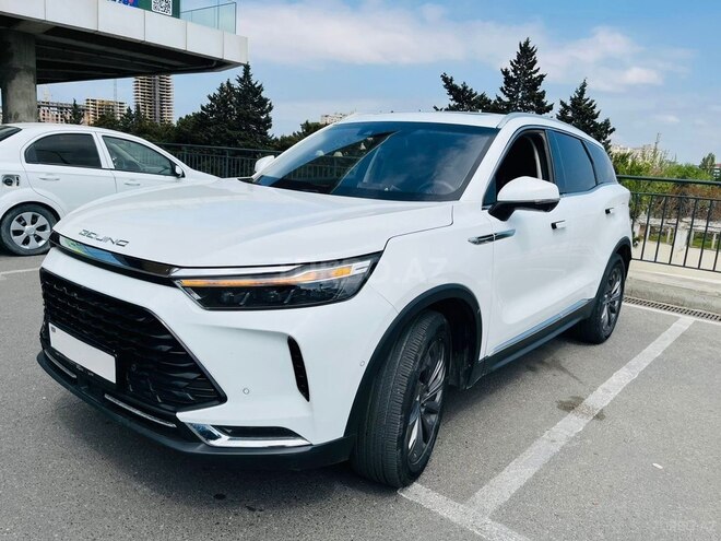 Baic X7-8