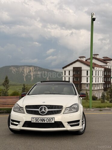 Mercedes C 250-1