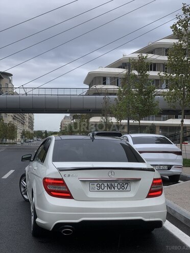 Mercedes C 250-8
