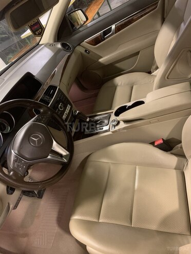 Mercedes C 250-10