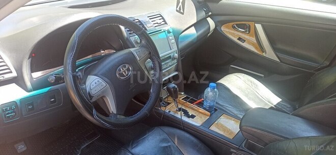 Toyota Camry-8