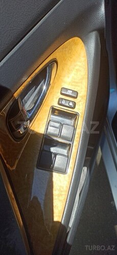 Toyota Camry-7