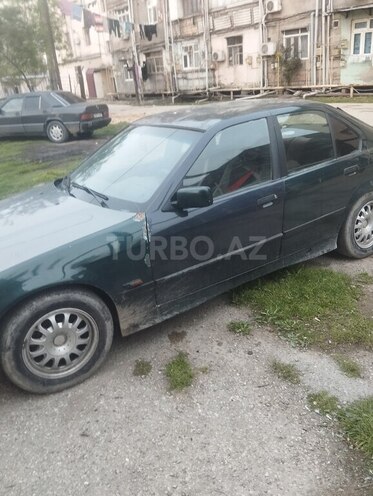 BMW 320-2