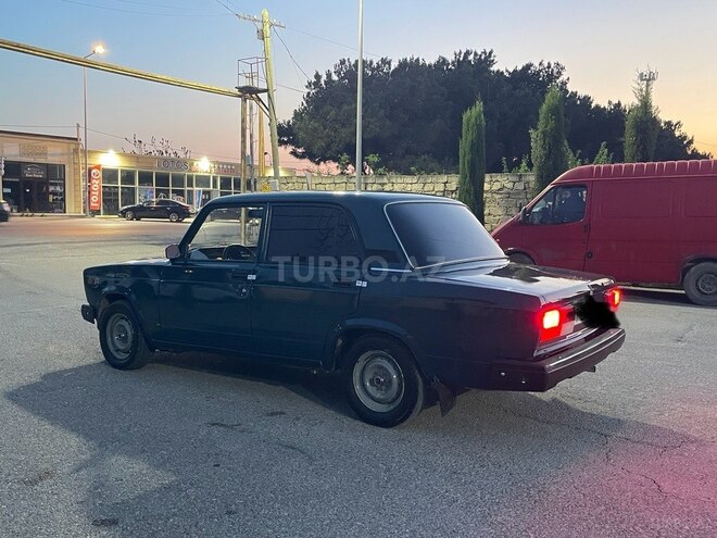 LADA (VAZ) 2107-4