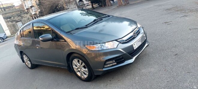 Honda Insight-4