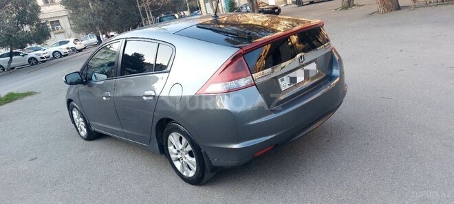 Honda Insight-3