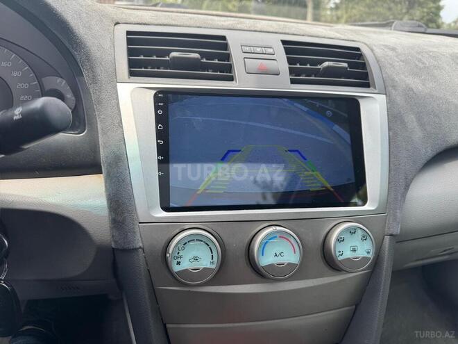 Toyota Camry-8