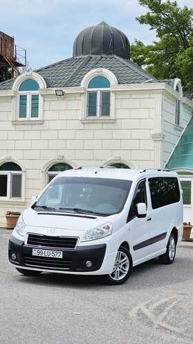 Peugeot Expert-1