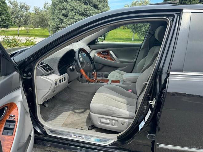 Toyota Camry-11