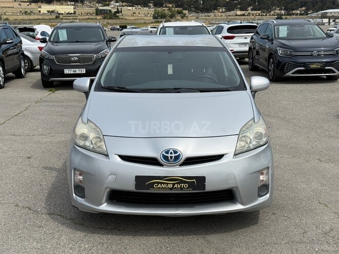 Toyota Prius-1
