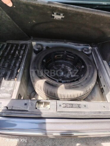 Mercedes E 240-8