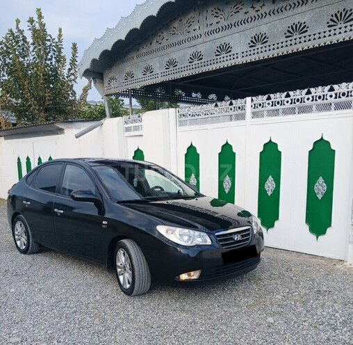 Hyundai Avante-2