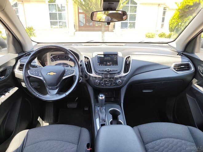 Chevrolet Equinox-12
