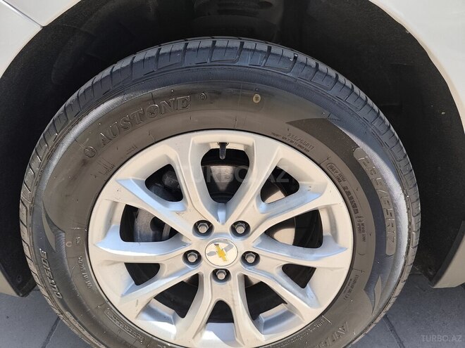 Chevrolet Equinox-13
