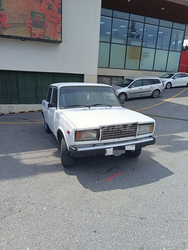 LADA (VAZ) 2107-1