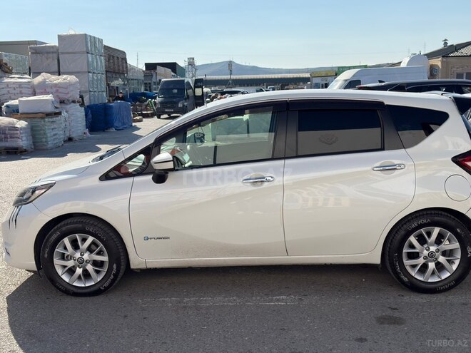 Nissan Note-13