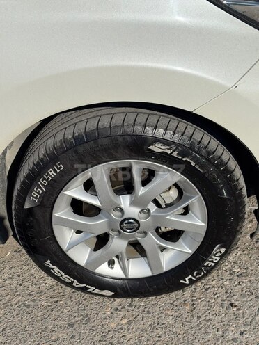 Nissan Note-9