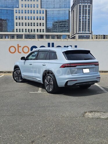 Geely Monjaro-3